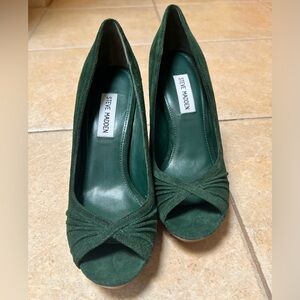 emerald green suede steve madden pumps